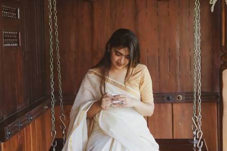 8 tidløse tradisjonelle antrekk fra India