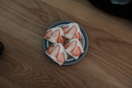 Ichigo Daifuku: Japan’s Cherished Strawberry Mochi Dessert – History, Recipe, and Allure